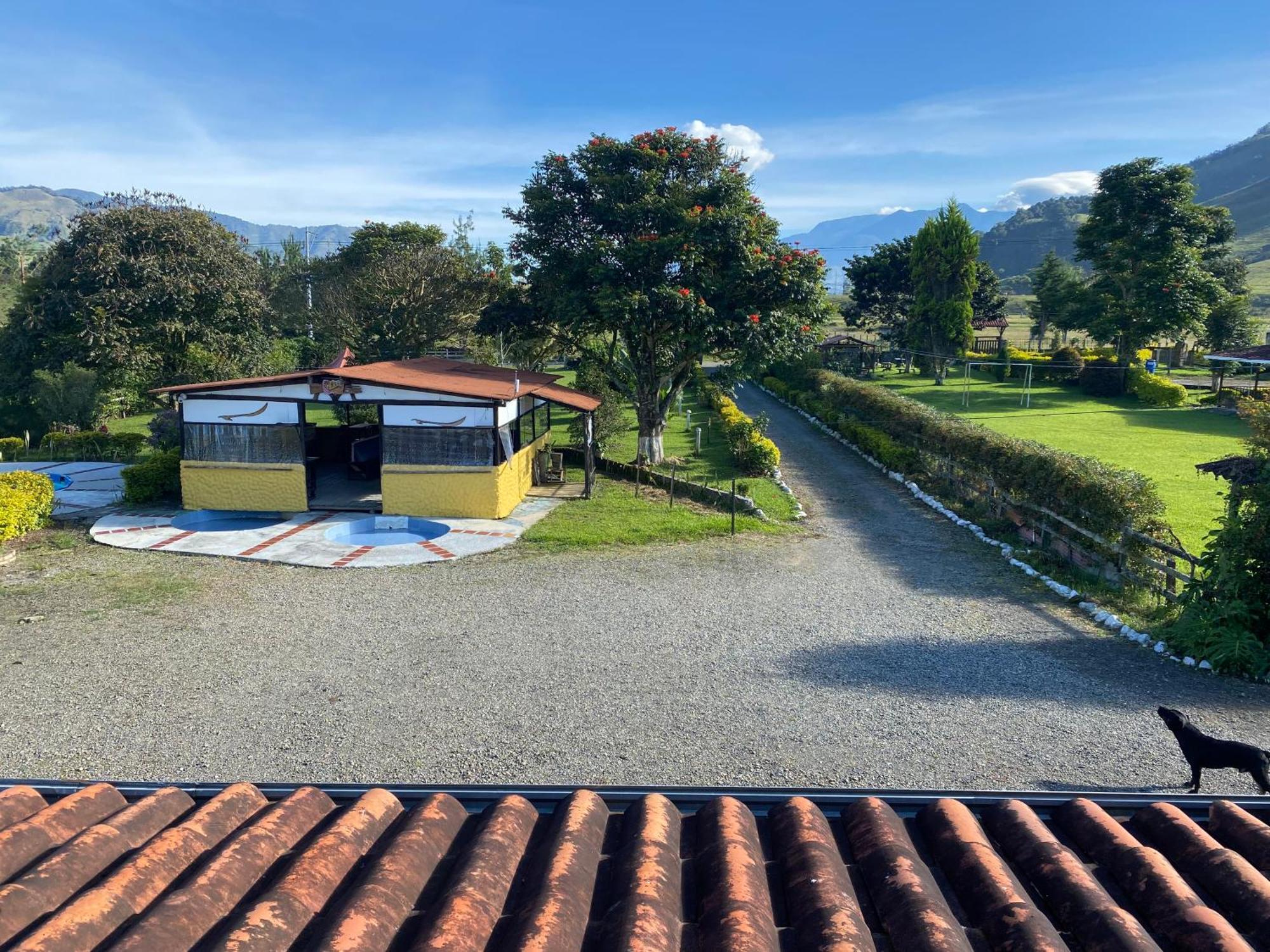 Finca Hotel Paraiso Urrao Εξωτερικό φωτογραφία